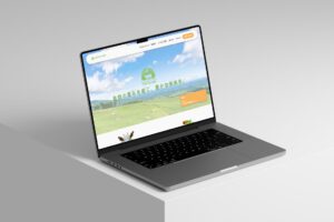 農園サイト(自然の恵み農園)のトップを表示したパソコンの写真